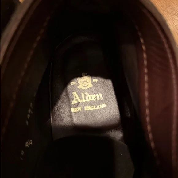 Alden Men's 10 B/D Hunting Green Dark Suede Chukka Boots
